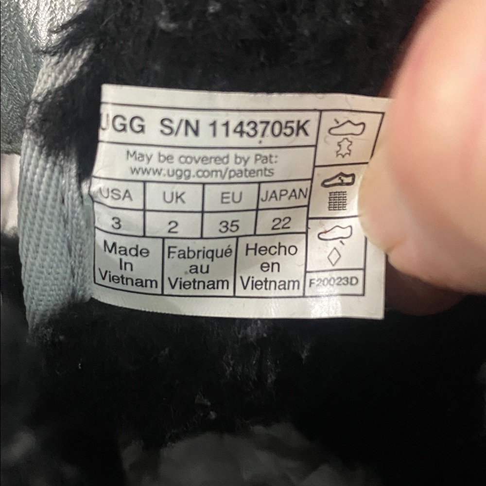 UGG BOOTIES - image 8